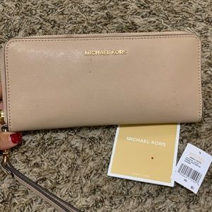 Micheal Kors wallet